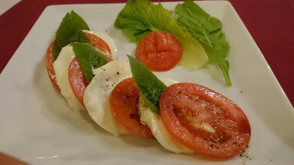 Bellmans Restaurant & Guesthouse Karon 외부 사진