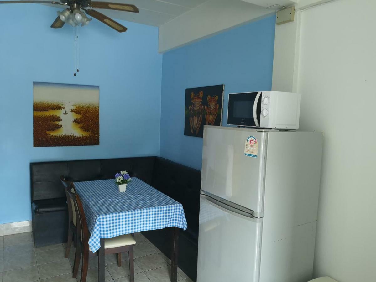 Bellmans Restaurant & Guesthouse Karon 외부 사진