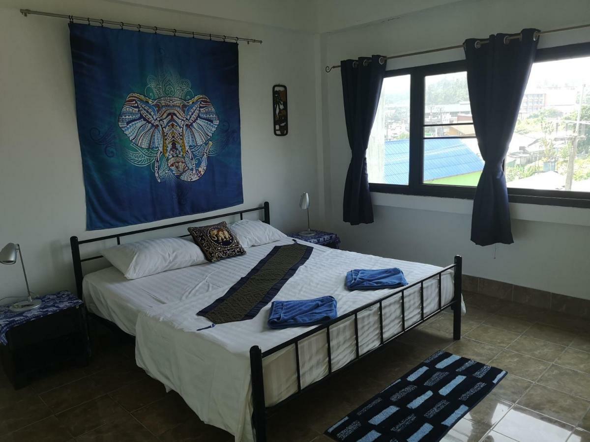 Bellmans Restaurant & Guesthouse Karon 외부 사진